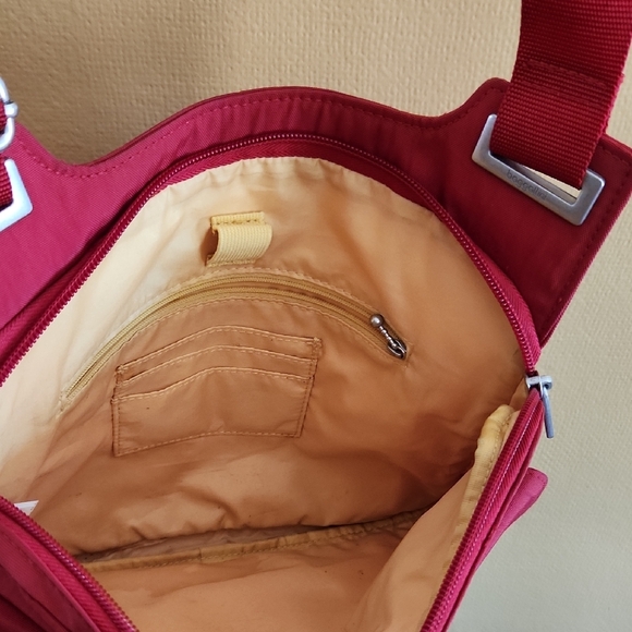 Baggallini Red Quilted Messenger Bag with‎ Water-Resistant Finish - Picture 7 of 11